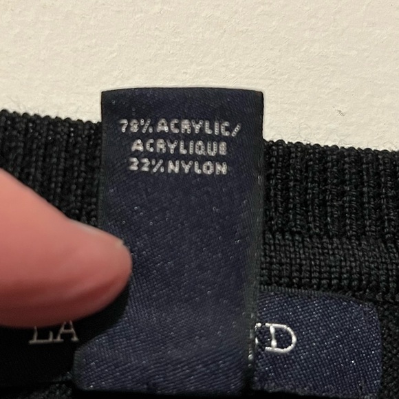 Lands’ End Black Sleeveless Pullover V-Neck Vest Petite Medium - Picture 5 of 6